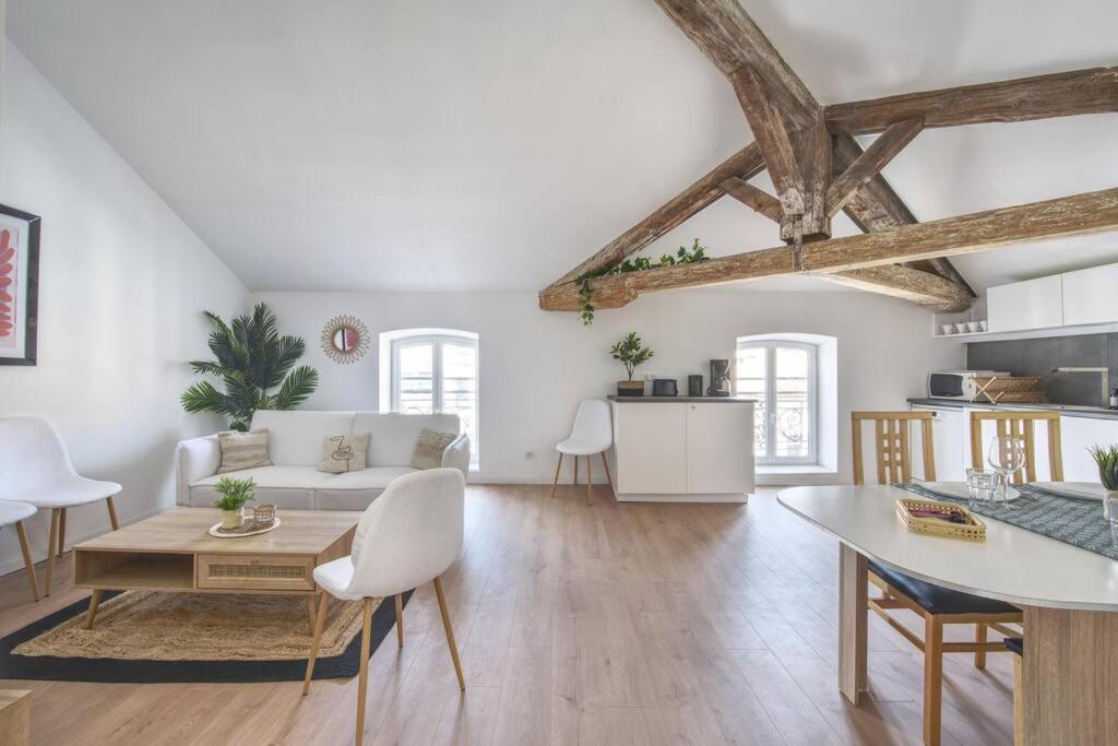 Superbe Appartement, Hypercentre, 4Chambres. Beziers Exterior photo